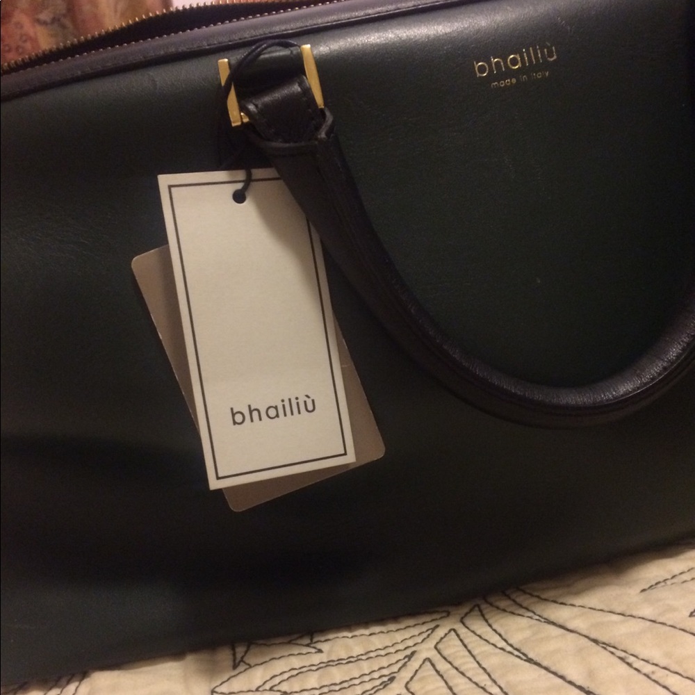 Italian bag bhailiù in new condition